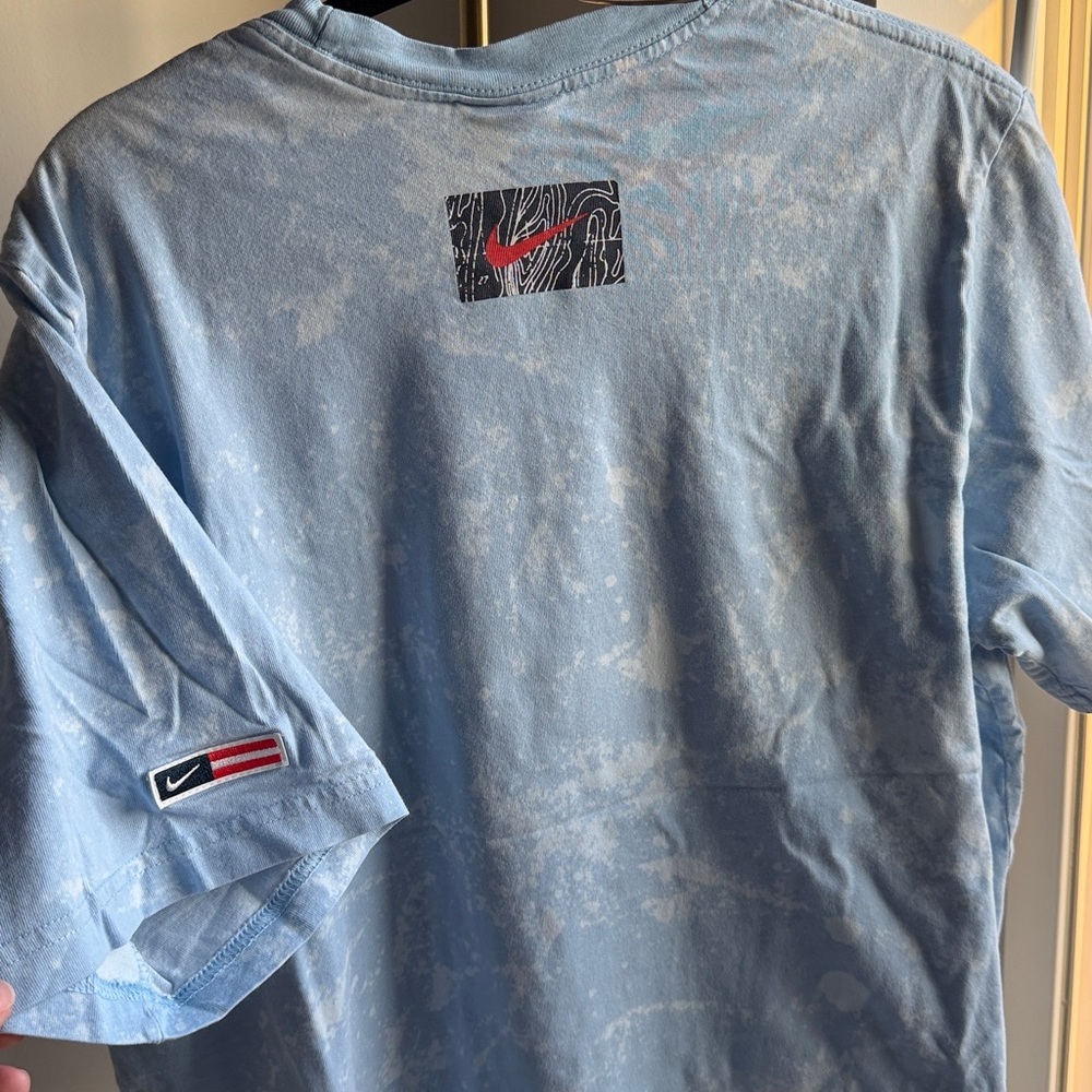 Nike Light Blue Graphic Tee - Picture 2 of 3